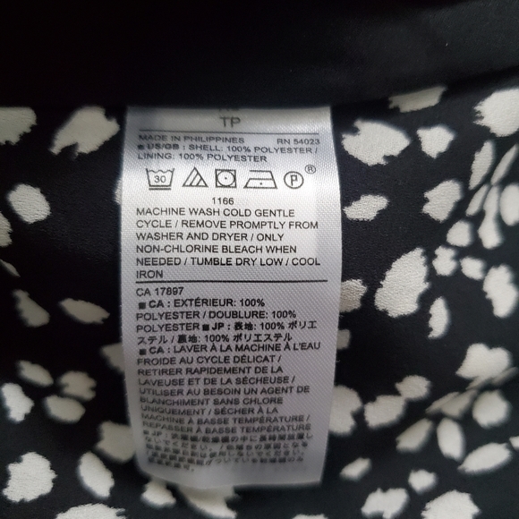 NWOT Banana Republic Black and white dotted cami tank Size XS. Lined. - Picture 13 of 13